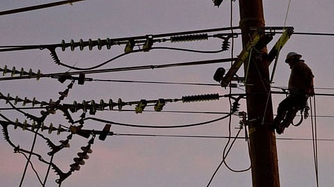  20 power poles fell due to storm in sattari 