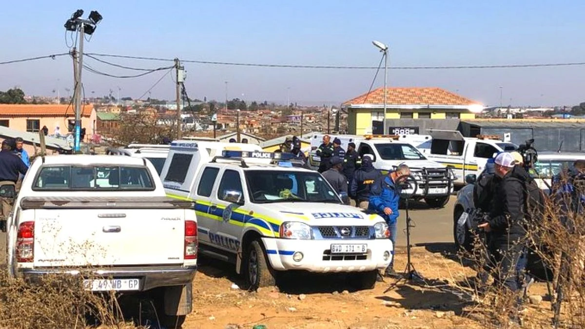 Johannesburg Shooting जोहान्सबर्गमध्ये अंदाधुंद गोळीबार, बारमध्ये 14