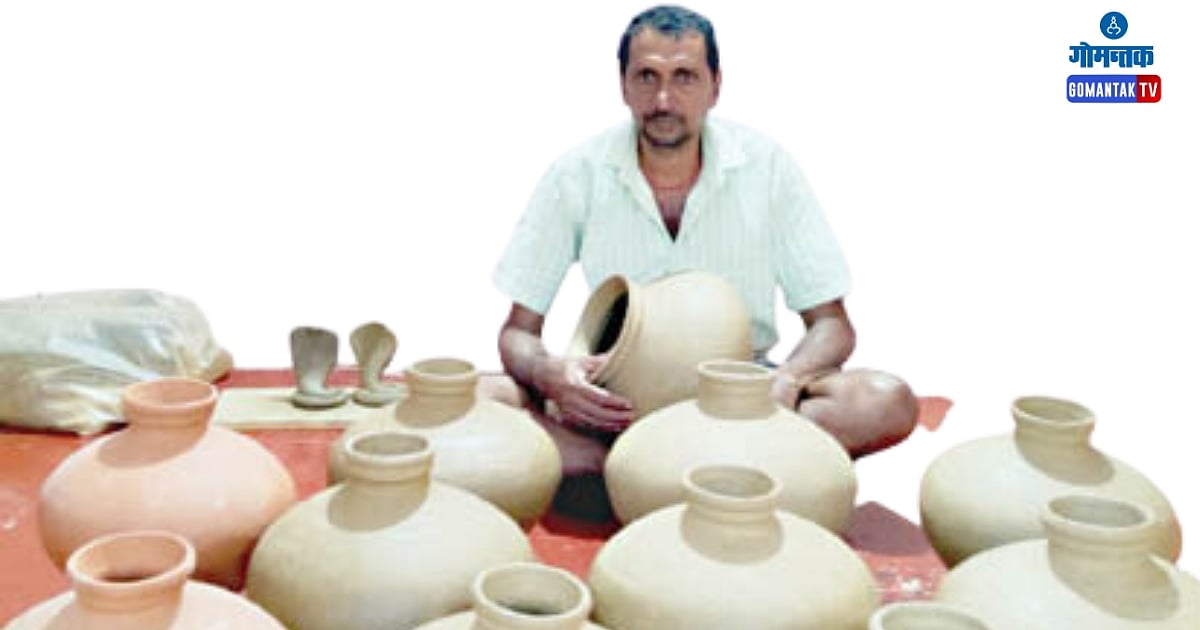 Ghumat Instrument In Goa: घुमटांची मडकी बनवणारा कलाकार | Goa musical ...