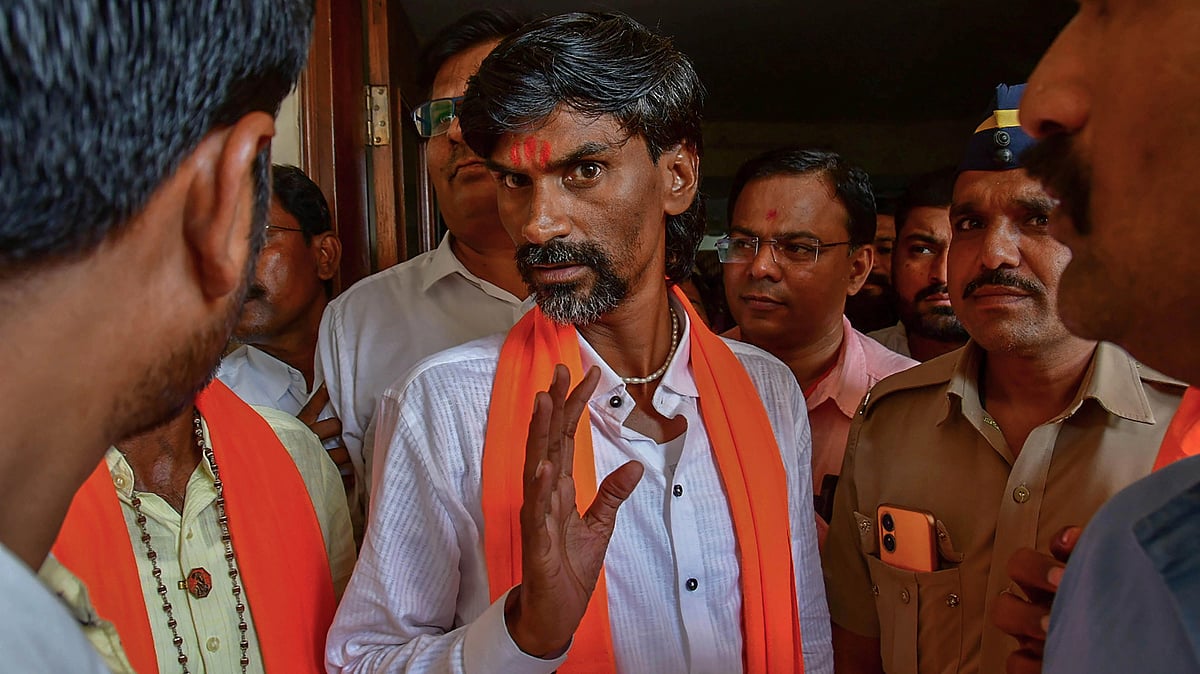 Maratha reservation protest: Jarange Patil agrees to take water, saline but refuses to call off fast