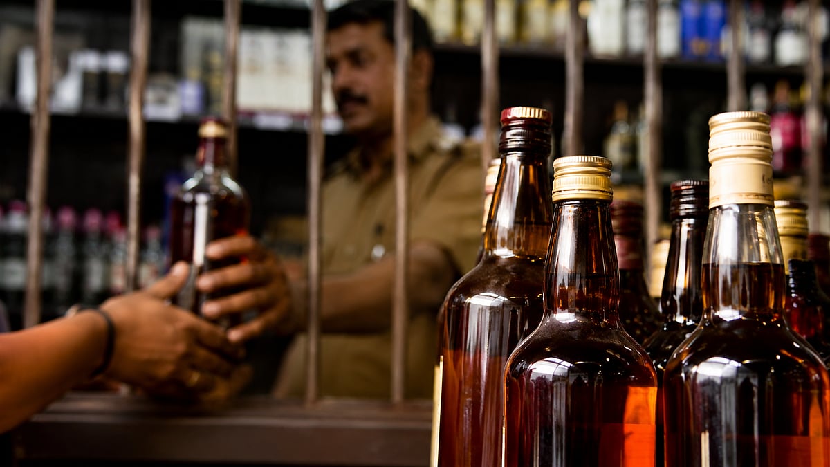 Tamil Nadu cracks whip on liquor overpricing; repeat offenders face dismissal