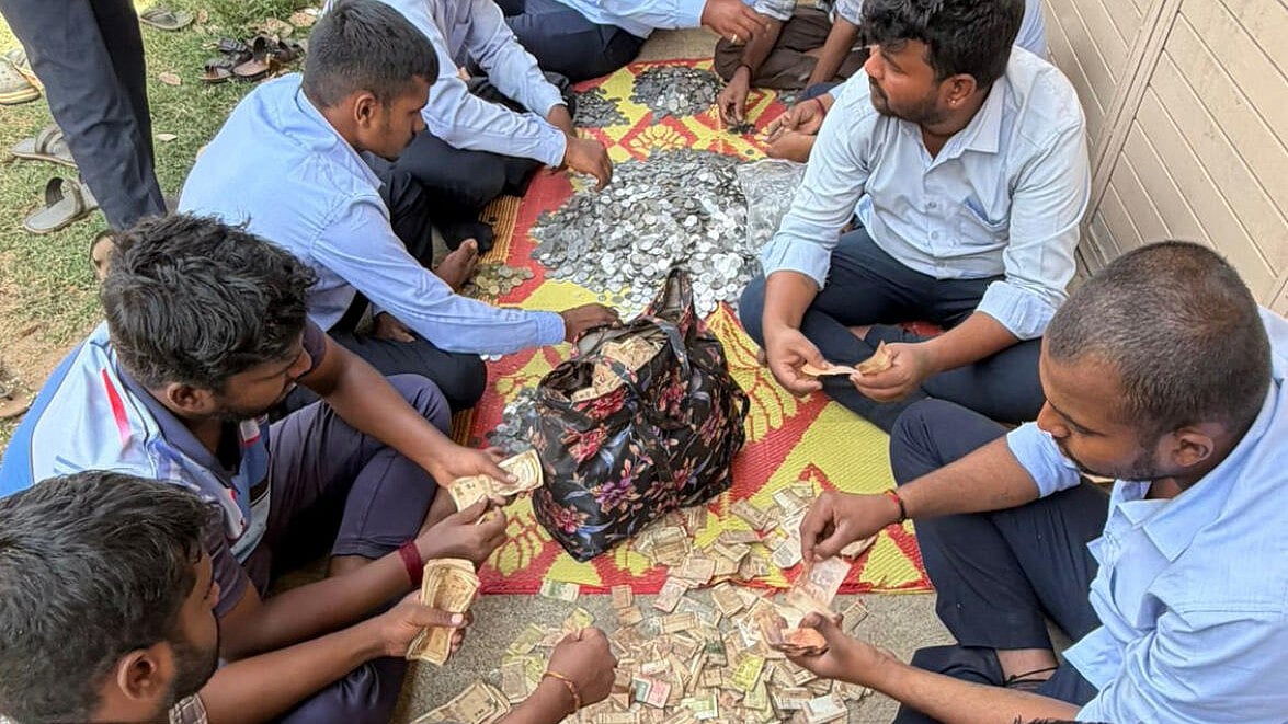 Lakhs of rupees found at elderly woman's home in Karnataka's Srirangapatna