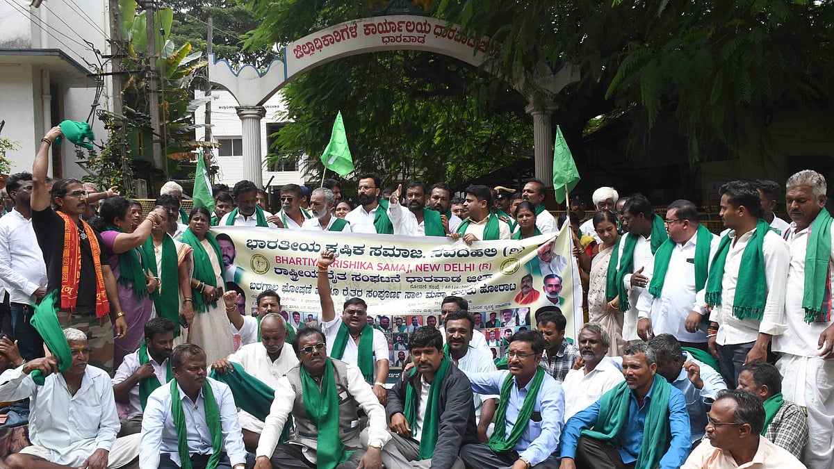 Dharwad farmers urge government to declare state drought-hit, provide relief