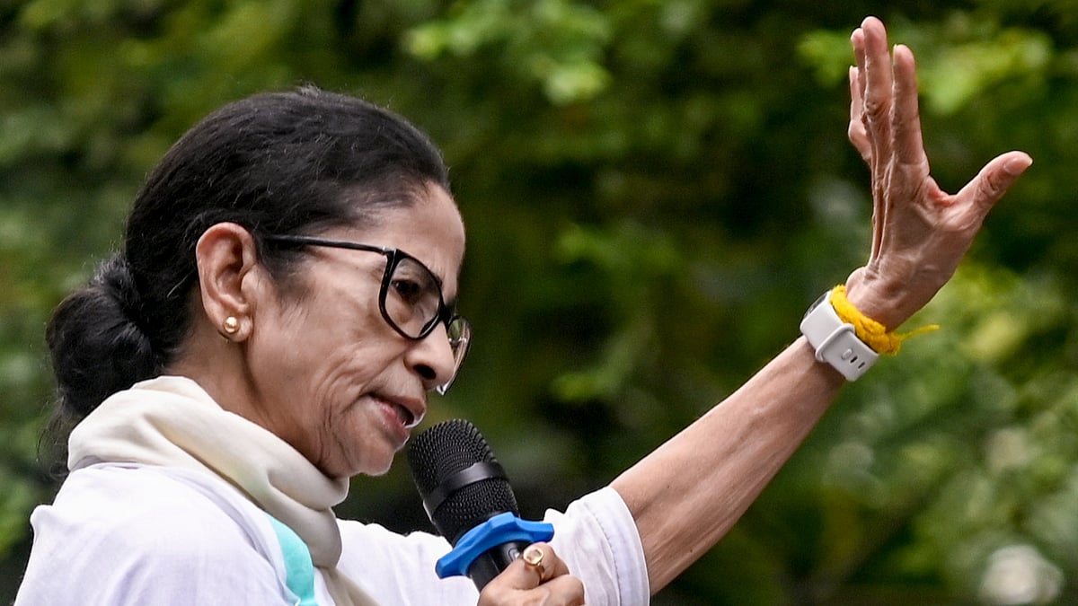 FIR filed against Mamata Banerjee over 'violation' of Calcutta HC order on TMCP meeting