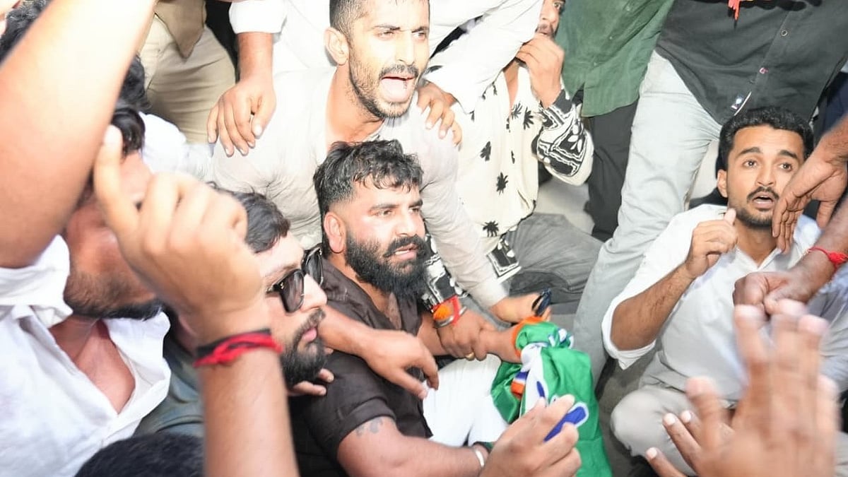 Youth Congress leaders detained after staging protest, attempting to storm Karnataka BJP office