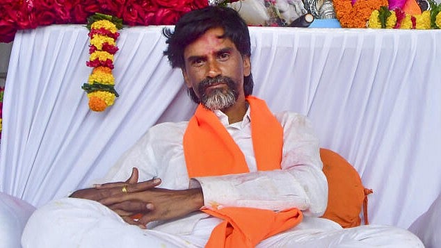 ‘How many zeros in Rs 500 crore?’ Shiv Sena leader taunts Jarange-Patil over claim