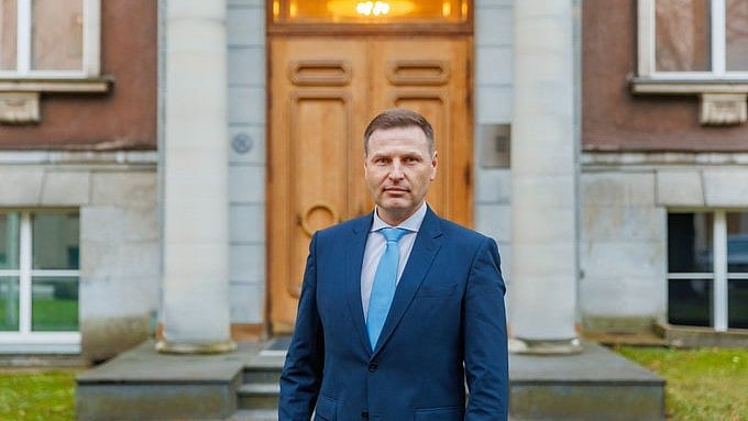 Estonian defence minister resigns over botched €70 million ammunition deal with Indian firm