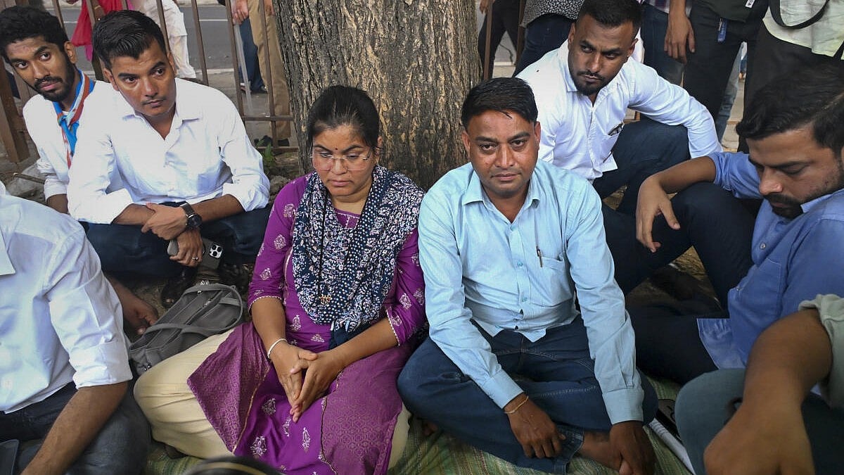 IIT student's suicide: Parents start hunger strike