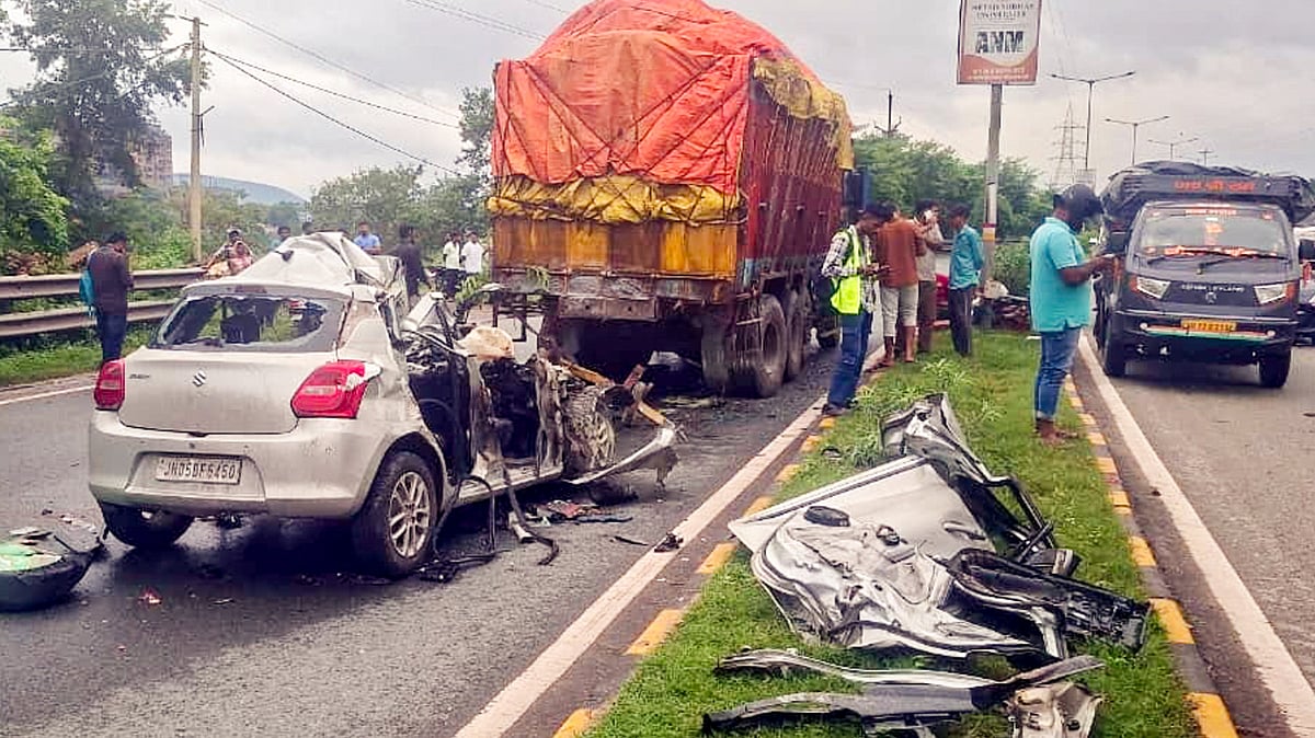 Jharkhand minister Dipika Singh's daughter among 4 killed as car rams into parked truck; Guv, CM condole deaths