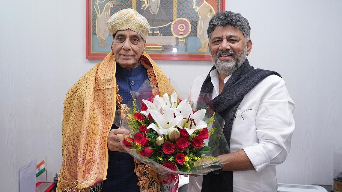Military contingent to join Mysuru Dasara parade, Rajnath Singh tells Shivakumar