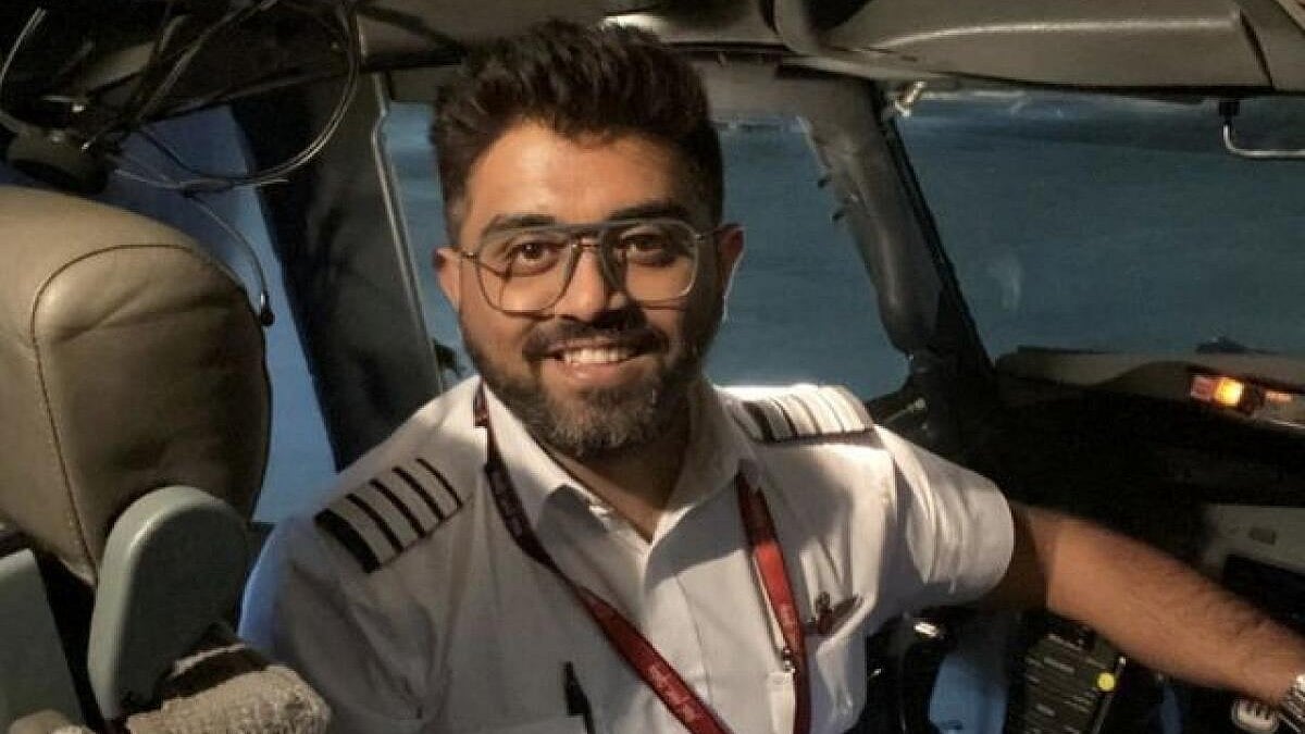 Mumbaikars hail hero pilot Smit Machchhar who saved 174 lives on flydubai flight