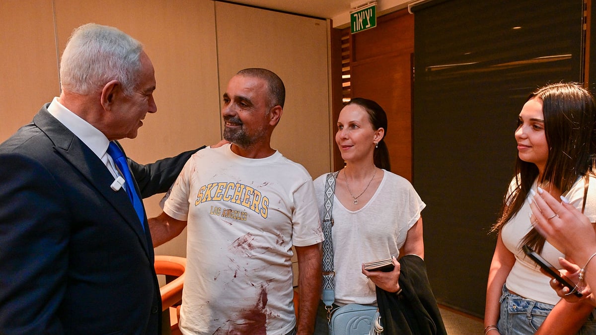 flydubai incident | 'I watch Air Crash Investigation': Passenger who helped regain control of aircraft tells Israeli PM Netanyahu