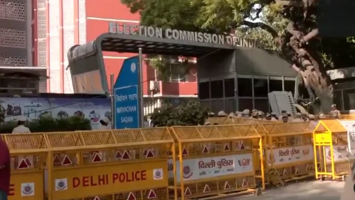 SIR row: Security heightened at EC headquarters ahead of I.N.D.I.A bloc protest