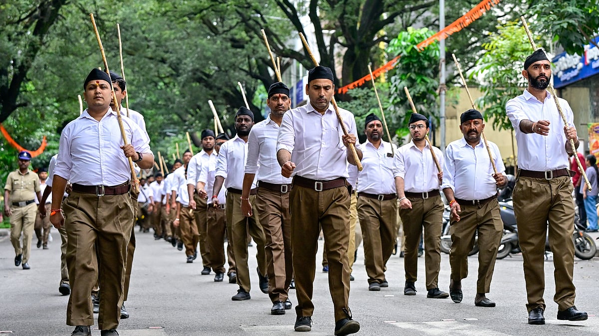 RSS holds Vijayadashami route marches across Bengaluru