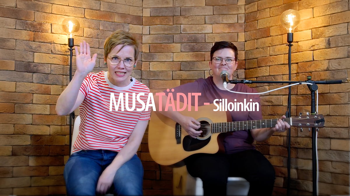 Musatädit-videosarjassa lauluna Silloinkin.
