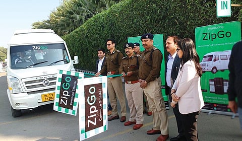 Bengaluru bus
aggregator
firm ZipGo
launched its
operations
in New Delhi
in December
2015, coinciding
with the Odd-
Even scheme
of the Delhi
government (COURTESY: OFFICECHAI)
