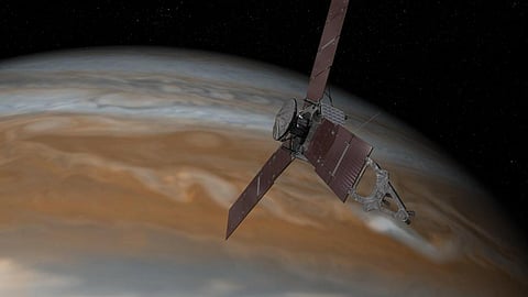 Artist's concept of Juno arriving at Jupiter (Photo credit: NASA/JPL-Caltech)