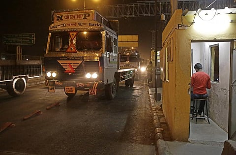 RFIDs will be installed at 13 points from where roughly 80 per cent of the total commercial traffic enters Delhi (Credit: Vikas Choudhary/CSE)