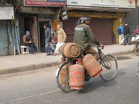 In Delhi the share of population using cycles is as high as 11 per cent (Census of India-2011) and there is only 40-45 kilometres of dedicated cycle tracks
Credit: Fooling Around/Flickr