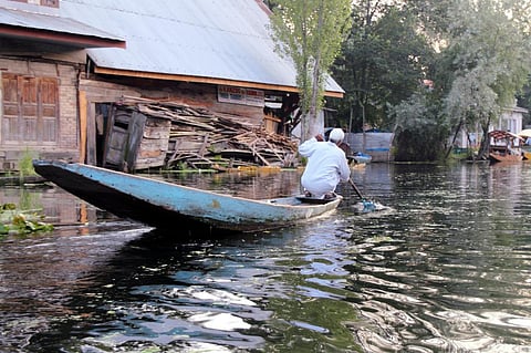 Kashmir is not new to illegal encroachments around sensitive environmental zones like Dal Lake Credit: Fulvio Spada / Flicker 