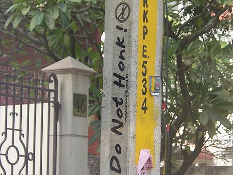 The ITO intersection in Delhi saw noise levels as high as 106 decibels due to vehicular honking. Credit: Justin Morgan / Flicker