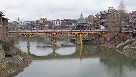 Bridge over the Jhelum in Srinagar  Credit: Flickr