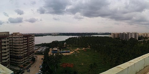 To keep the lake area pristine, waste should be transported to a dumping site away from the water body
Credit: Ashwin Kumar/Flickr