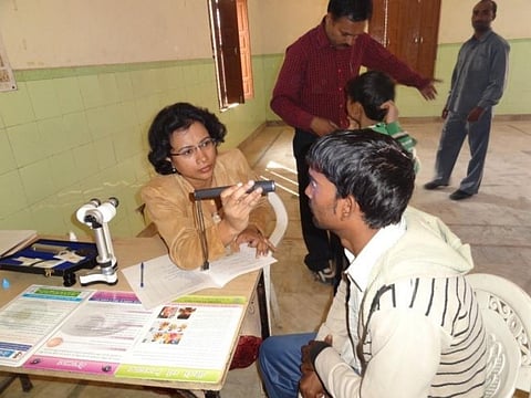 घरेलू उपचार और स्टेरॉइड के उपयोग से बढ़ रहे हैं नेत्र रोग 