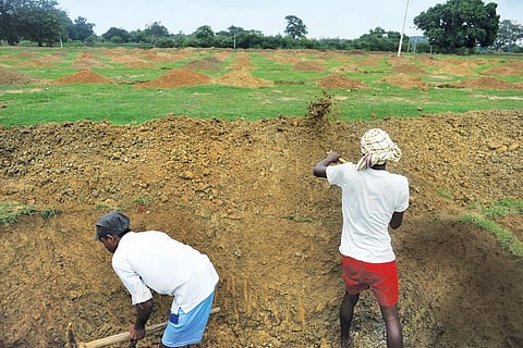 NREGA Sangharsh Morcha demands timely payment of NREGS wages within 15 days of completion of work (Credit: Adithyan PC)