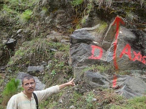 Activists complain that the government is trying to submerge small hydropower projects in favor of big dams. Credit: Bharat Lal Seth/CSE