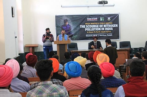 Down To Earth's Managing Editor Richard Mahapatra addresses the audience at Amritsar's Khalsa College  Credit: Souparno Banerjee