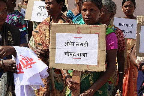 Thousands of residents of Nagri block arrived on the streets of Ranchi to protest against the pilot scheme of implementing DBT in PDS. Credit: Debmalya Nandy 