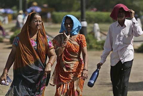 हत्यारन लू को प्राकृतिक आपदा नहीं मानती सरकार 