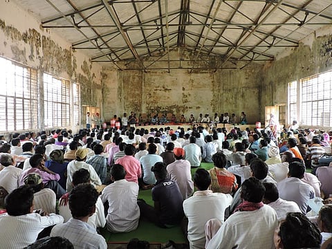 The auction brought together more than 500 women and men from 86 gram sabhas. Credit: Shrishtee Bajpai / Kalpavriksh