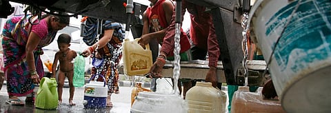Chennai relies on 4,000 private water tankers to deliver 200 milion liters of water every day. Credit: Vikas Choudhary/CSE
