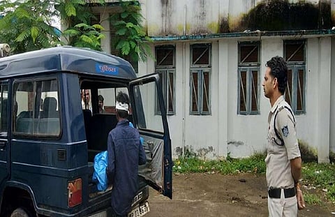मध्यप्रदेश के सागर जिले के बगसपुर में खुले में शौच करने पर एक बच्चे की हत्या कर दी गई। फोटो: मनीष चंद्र मिश्रा 