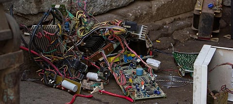 Study identifies 15 e-waste processing hotspots in Delhi operating without safeguards