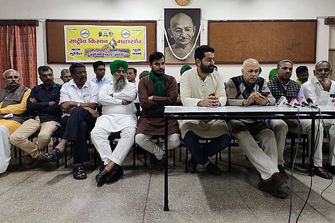 राष्ट्रीय किसान मजदूर महासंघ ने मुक्त व्यापार समझौतों के खिलाफ मुहिम शुरू करने का ऐलान किया। फोटो: विवेक मिश्रा