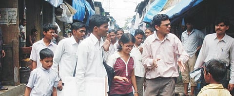 Government workers conducting the 2011 Census. Photo: http://www.censusindia.gov.in