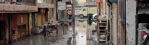 Water being pumped out of a water-logged street in Delhi's Sangam Vihar. Photo: CSE