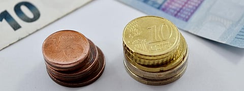 COVID-19: Global remittances to decline 20%, says World Bank
