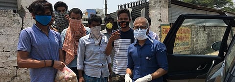 Odisha's doctors procured grocery kits and masks for stranded migrants in Telangana Photo: Priya Ranjan Sahu
