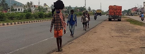 SC stays Odisha HC order on migrants; allows them to return