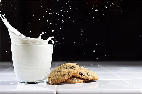 Milk contains calcium, protein, iodine, potassium, phosphorous and vitamins. But surprisingly, it’s not a compulsory drink for many children across the world. (Image: Wikimedia Commons)