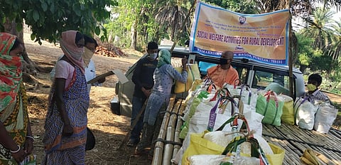 As COVID-19 marches onto rural India, it is time to strengthen the National Rural Health Mission and decentralised governance. Photo: Flickr