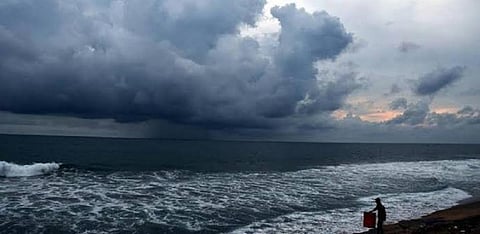 The Chennai coast on the morning of November 26, 2020. Photo: @Manav_SS_Gupta / Twitter

