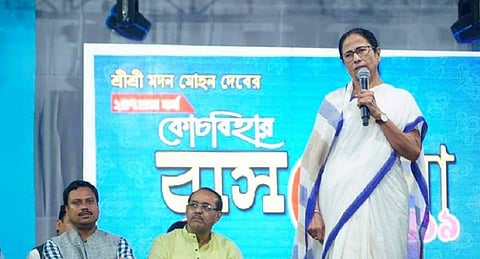 The West Bengal government’s Swasthya Sathi scheme will now cover the state’s entire population, Chief Minister Mamata Banerjee announced November 26, 2020. Photo: @_TheEnigmous / Twitter
