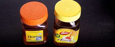 Dabur’s advertisements are attempts to confuse consumers. Photo: YouTube