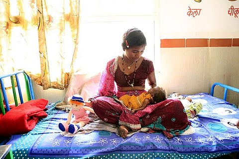 Fewer kids under 3 breastfed within an hour of birth, finds NFHS-5 
