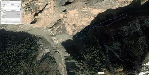 ऋषिगंगा में एक झील बनने के बाद प्रशासन सचेत हो गया है। Phtoto: twitter/ Dr Dan Shugar
@WaterSHEDLab